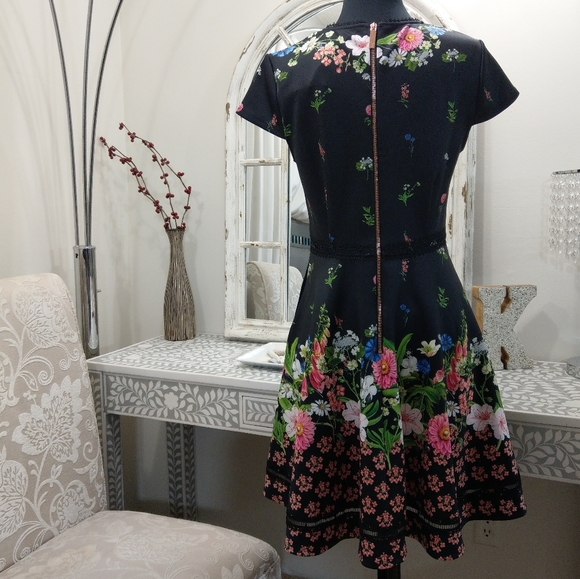 🍒NWT🍒 TED BAKER BLACK SKATER DRESS - Picture 7 of 12